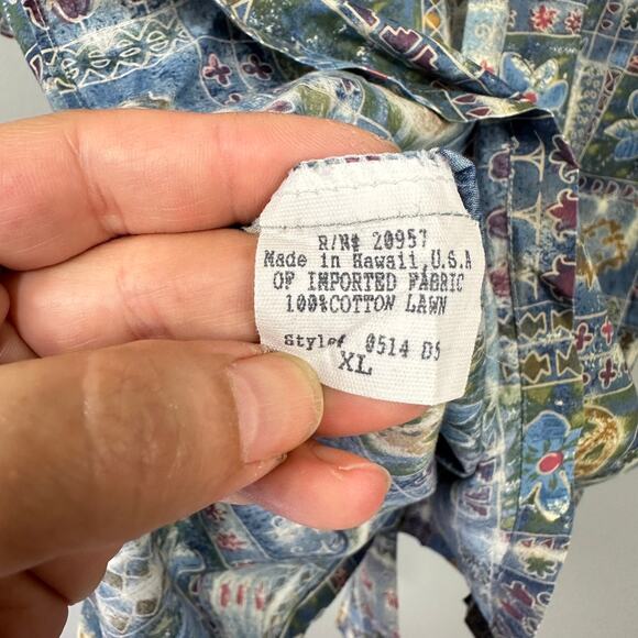 Vintage Tori Richard Hawaiian Print Button‎ Up Shirt Size XL Blue Floral Batik - Picture 8 of 10
